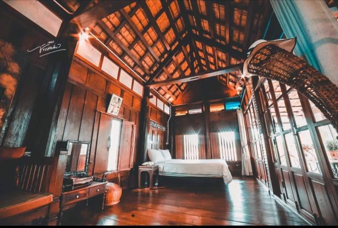Rustic​ Charm​ Suphan​ Ban Tha Pong Exteriör bild