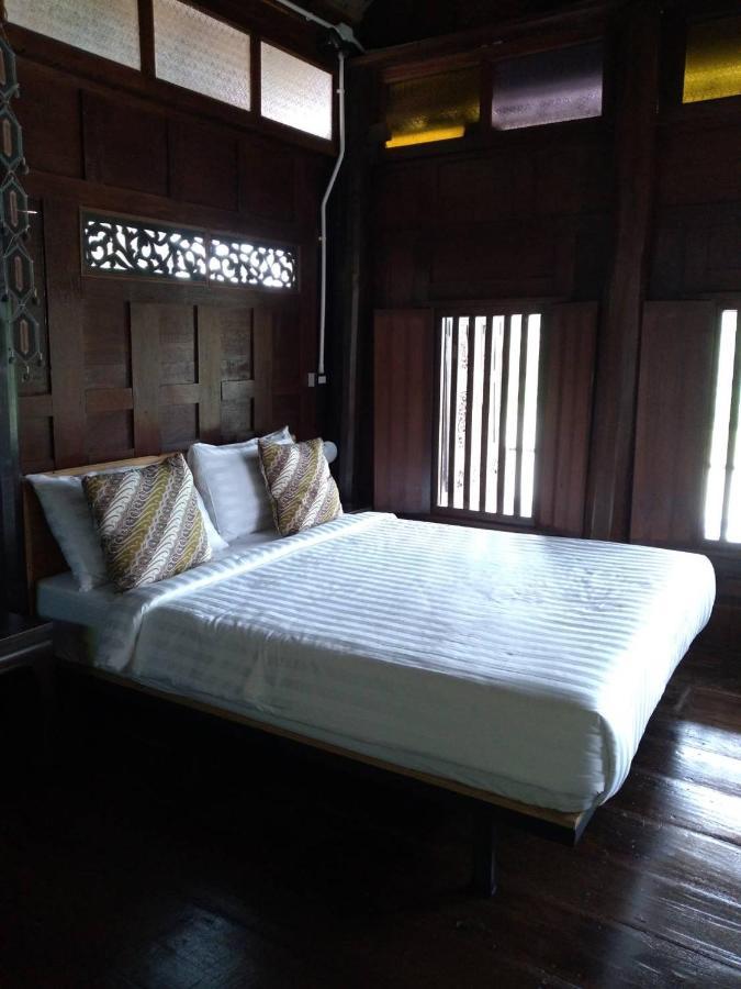 Rustic​ Charm​ Suphan​ Ban Tha Pong Exteriör bild