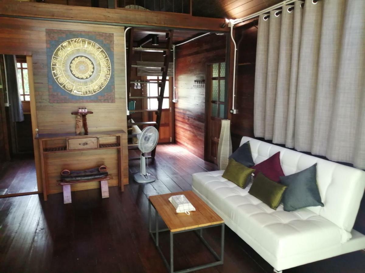 Rustic​ Charm​ Suphan​ Ban Tha Pong Exteriör bild