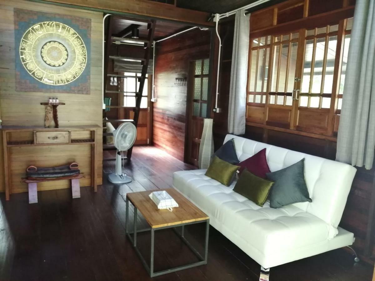 Rustic​ Charm​ Suphan​ Ban Tha Pong Exteriör bild