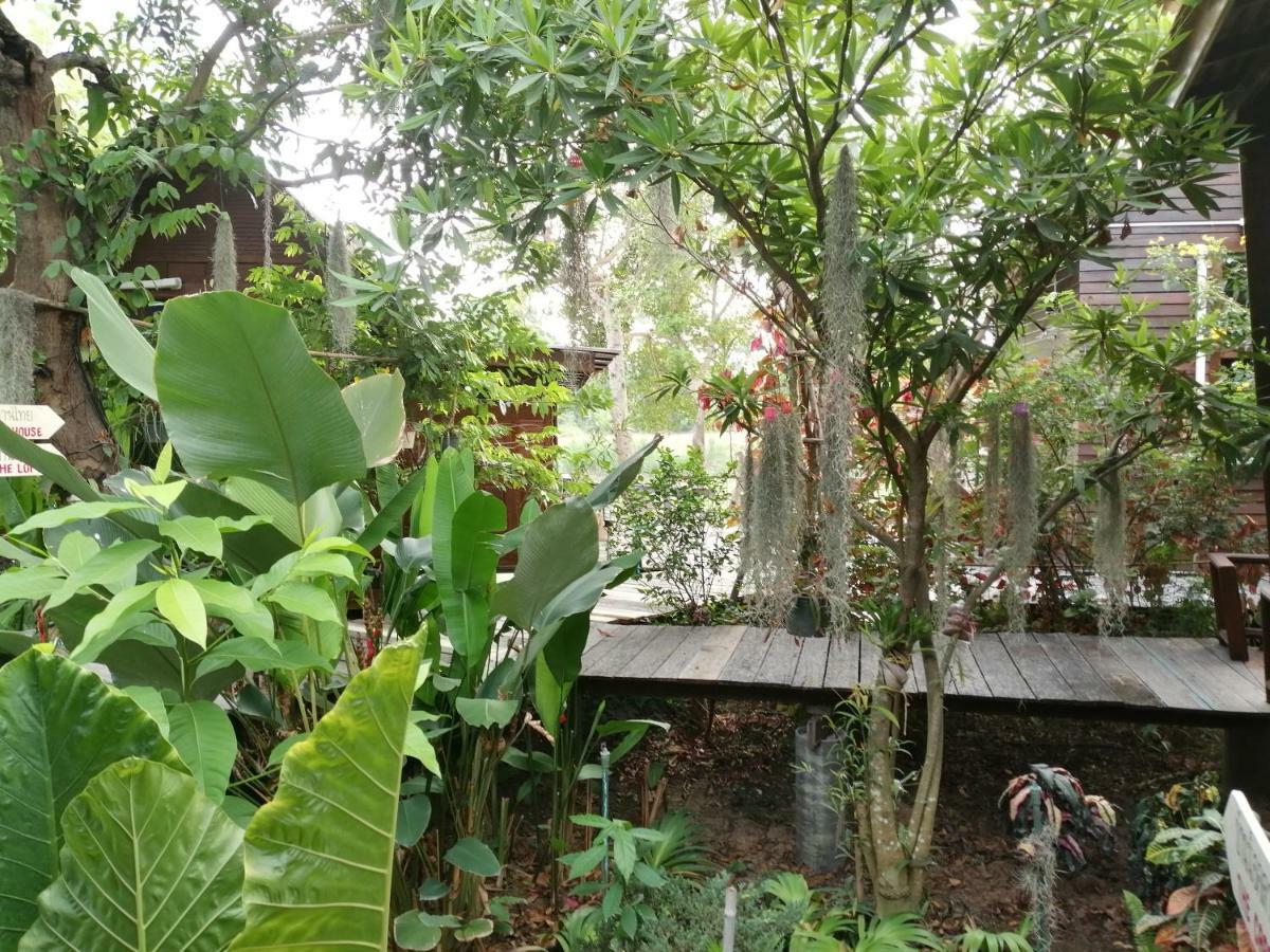 Rustic​ Charm​ Suphan​ Ban Tha Pong Exteriör bild